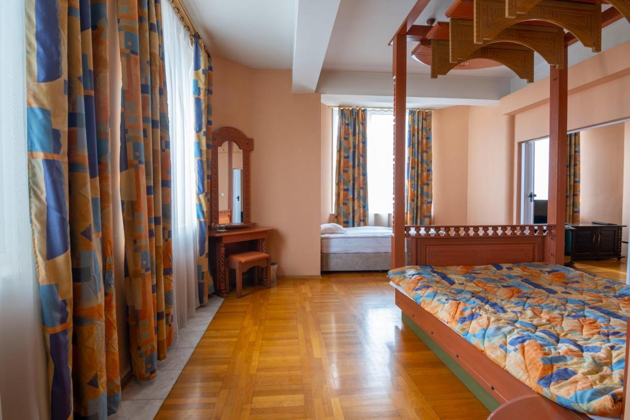 Hotel Slaviani Ντιμίτροβγκραντ Εξωτερικό φωτογραφία