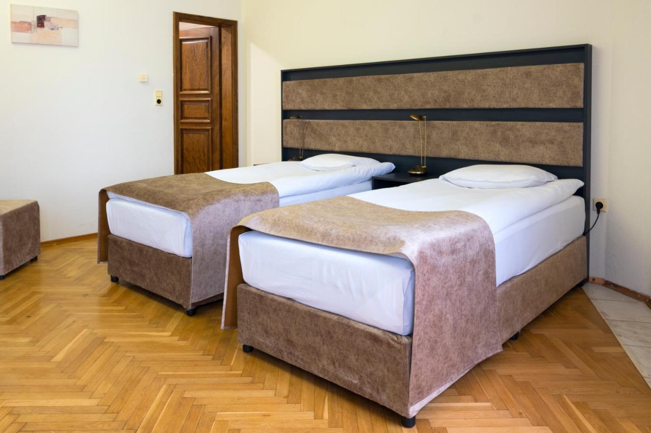 Hotel Slaviani Ντιμίτροβγκραντ Εξωτερικό φωτογραφία
