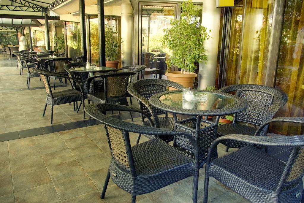 Hotel Slaviani Ντιμίτροβγκραντ Εξωτερικό φωτογραφία
