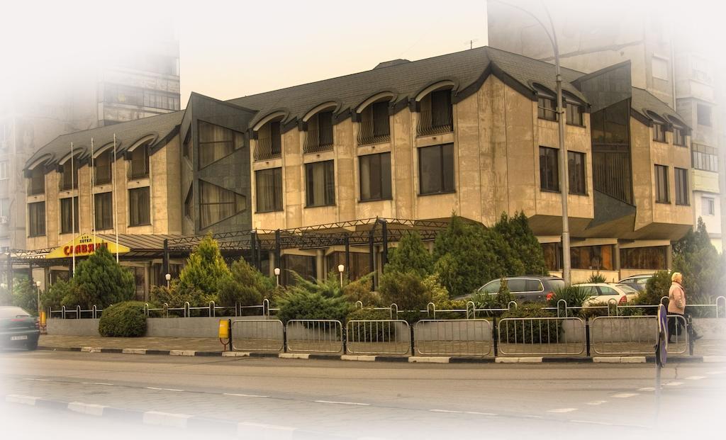 Hotel Slaviani Ντιμίτροβγκραντ Εξωτερικό φωτογραφία